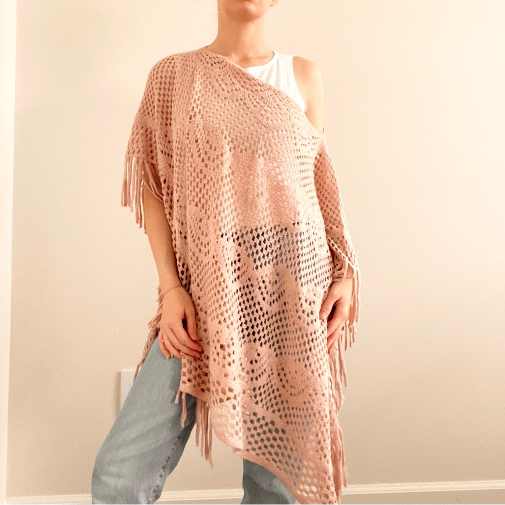 Vintage Knit Openwork Fringe Poncho in Blush Pink